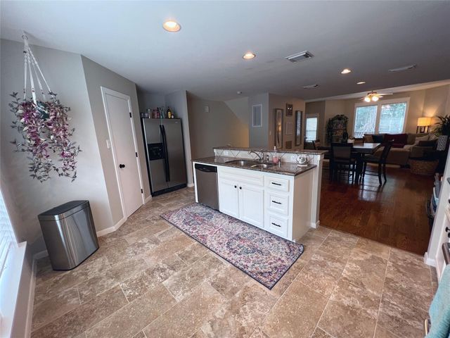 1728 Bevis Street, Houston, TX 77008