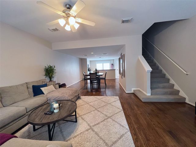 1728 Bevis Street, Houston, TX 77008