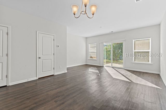 8 Buckhorn St, Bluffton, SC 29910