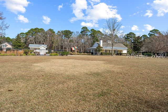 8 Buckhorn St, Bluffton, SC 29910