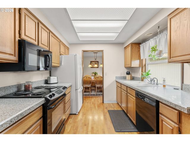5245 Sw 205TH Ct, Aloha, OR 97078