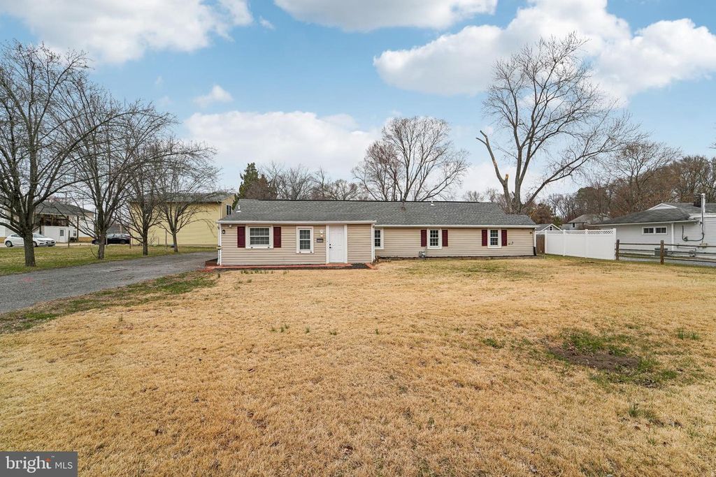1110 BRADLEY ROAD, Pasadena, MD 21122