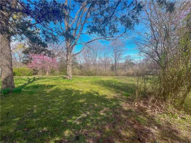 3233 Blue Hill Road, Rogers, AR 72758