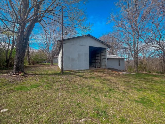 3233 Blue Hill Road, Rogers, AR 72758