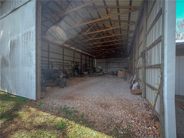 3233 Blue Hill Road, Rogers, AR 72758