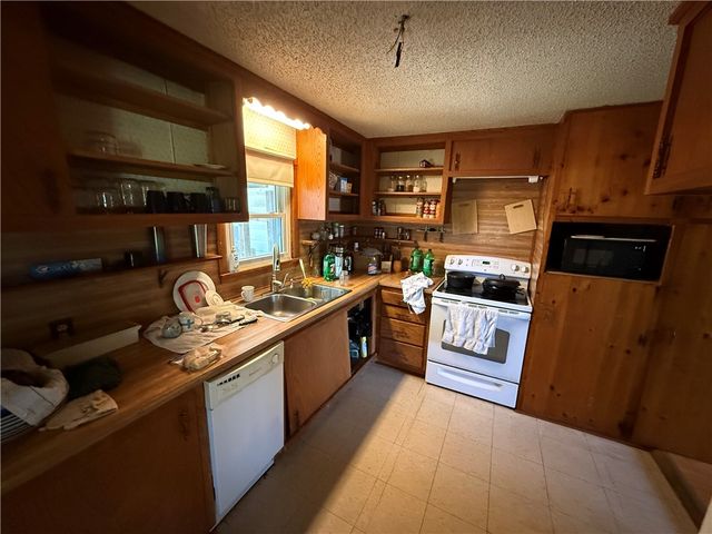 3233 Blue Hill Road, Rogers, AR 72758