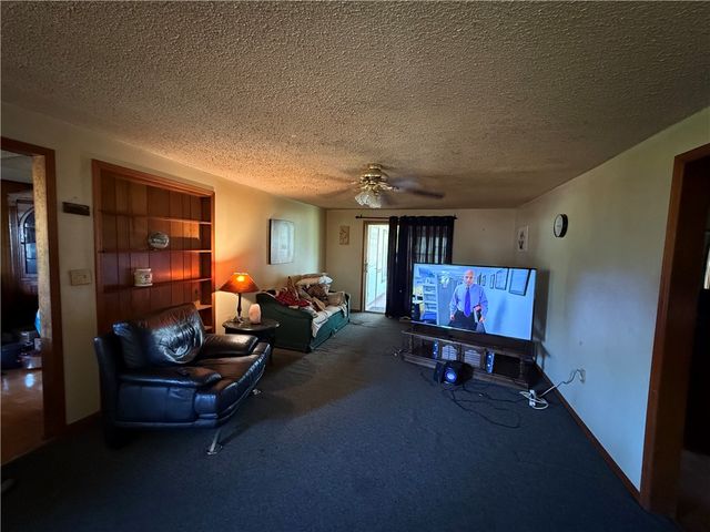 3233 Blue Hill Road, Rogers, AR 72758