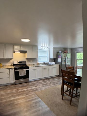 283 East Avenue, Napoleon, MI 49261