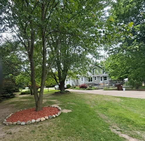 283 East Avenue, Napoleon, MI 49261