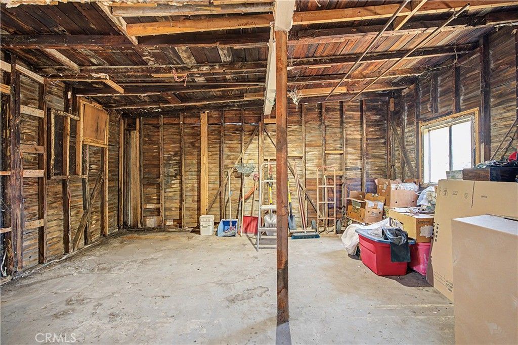 Image 11 of property listing at 10313 Virginia, South Gate, CA 90280