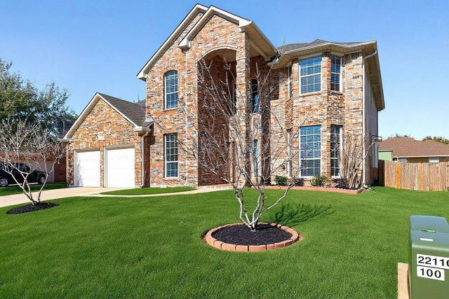 5828 Ivy Glen Drive, Grand Prairie, TX 75052