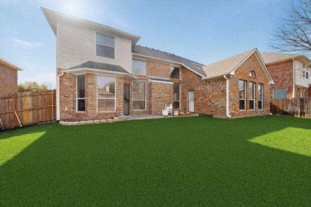 5828 Ivy Glen Drive, Grand Prairie, TX 75052