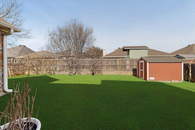 5828 Ivy Glen Drive, Grand Prairie, TX 75052