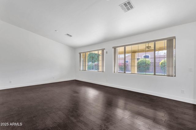 715 E KAIBAB Drive, Chandler, AZ 85249