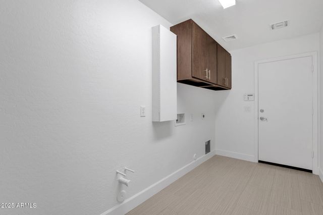 715 E KAIBAB Drive, Chandler, AZ 85249