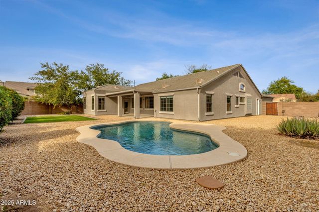 715 E KAIBAB Drive, Chandler, AZ 85249