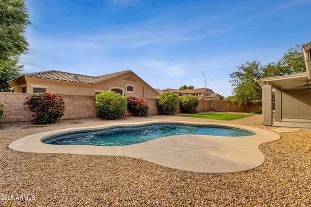 715 E KAIBAB Drive, Chandler, AZ 85249