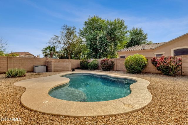 715 E KAIBAB Drive, Chandler, AZ 85249