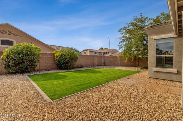 715 E KAIBAB Drive, Chandler, AZ 85249