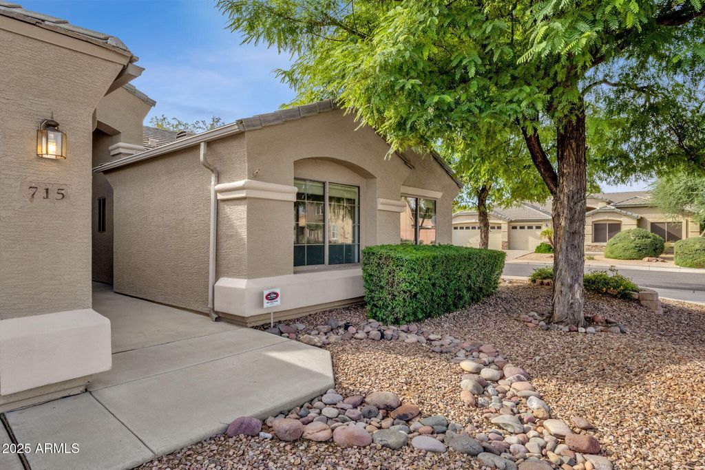 715 E KAIBAB Drive, Chandler, AZ 85249