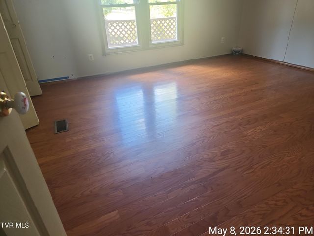 7523 Dc Caney Ridge Road, Coeburn, VA 24230