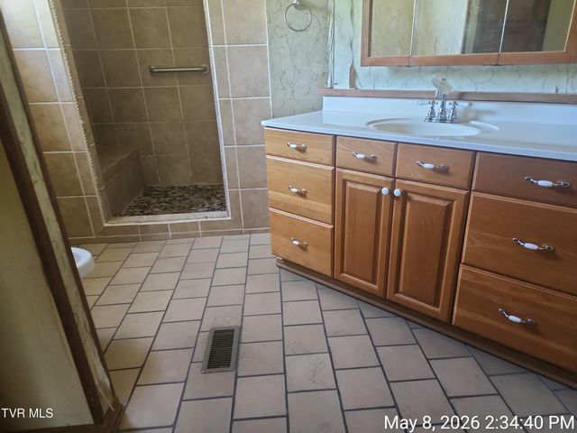 7523 Dc Caney Ridge Road, Coeburn, VA 24230