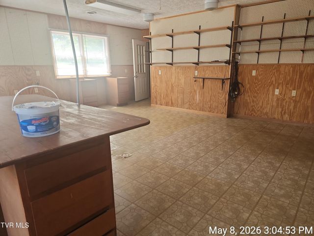 7523 Dc Caney Ridge Road, Coeburn, VA 24230