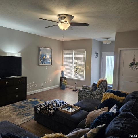 1512 Balfour Drive, Springfield, IL 62711