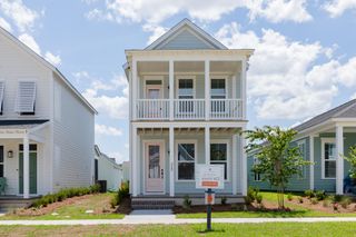 323 Trailmore Lane, Summerville, SC 29486