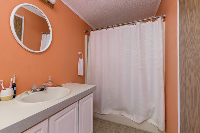 1163 Maple Leaf Lane NW, Walker, MI 49534