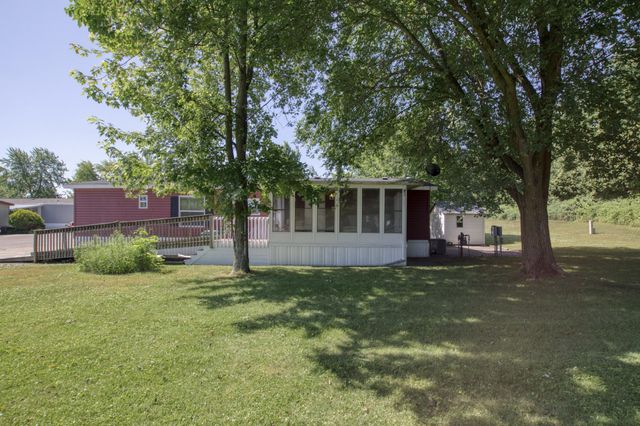 1163 Maple Leaf Lane NW, Walker, MI 49534
