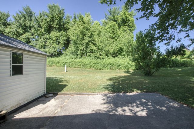 1163 Maple Leaf Lane NW, Walker, MI 49534