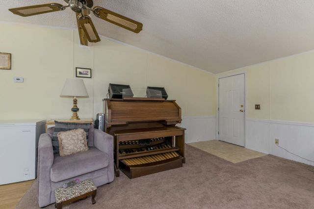 1163 Maple Leaf Lane NW, Walker, MI 49534