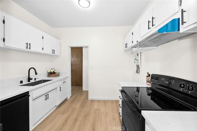 400 S La Fayette Park 213, Los Angeles, CA 90057