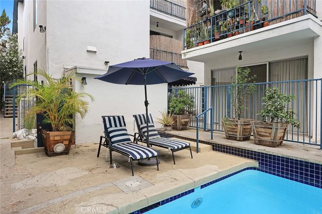 400 S La Fayette Park 213, Los Angeles, CA 90057