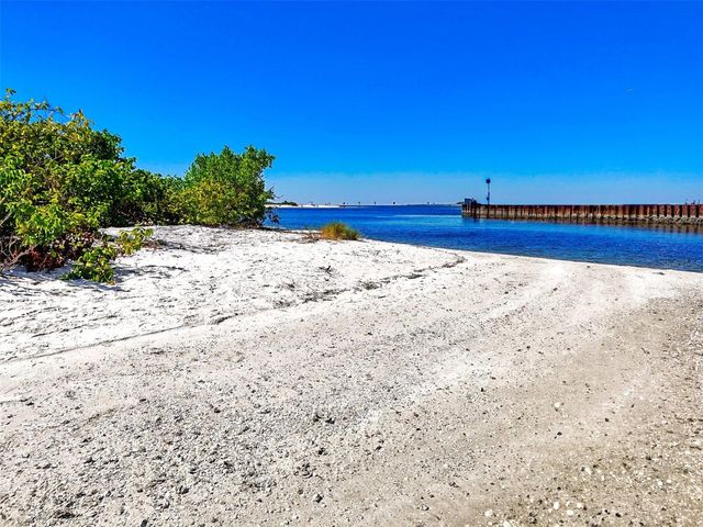 11021 STANDING STONE DRIVE, Wimauma, FL 33598