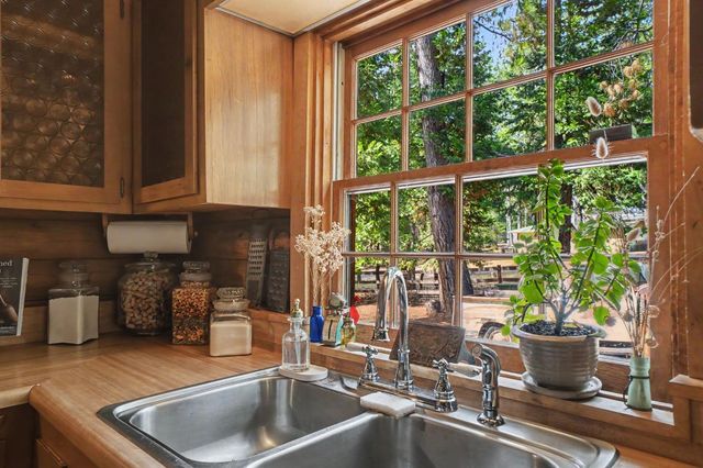 23823 Shake Ridge Rd, Volcano, CA 95689