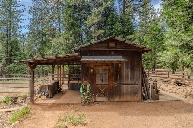 23823 Shake Ridge Rd, Volcano, CA 95689
