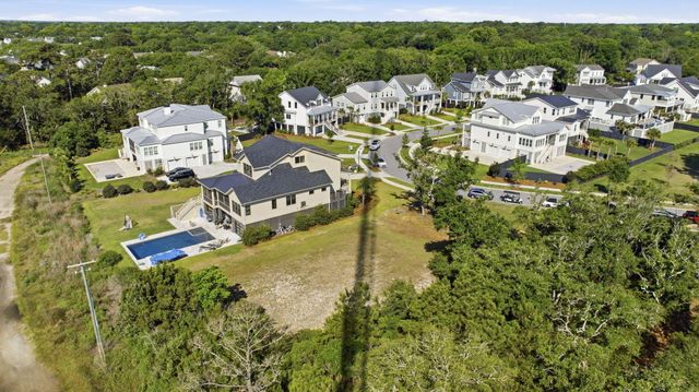 1499 Tomato Farm Circle, Mount Pleasant, SC 29464
