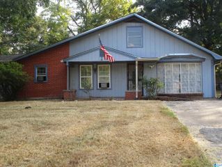1019 MANOR DRIVE, Bessemer, AL 35020