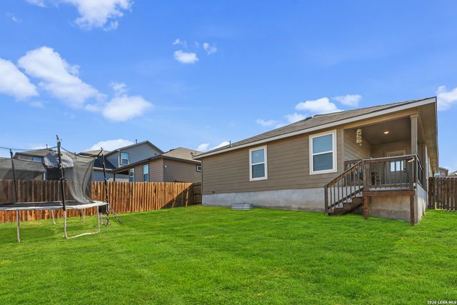 6203 Tadpole Bluff, Converse, TX 78109