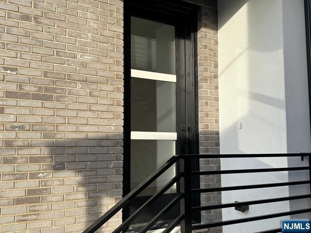 207 4th Street B, Palisades Park, NJ 07650