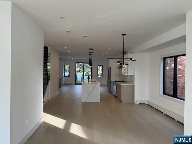 207 4th Street B, Palisades Park, NJ 07650