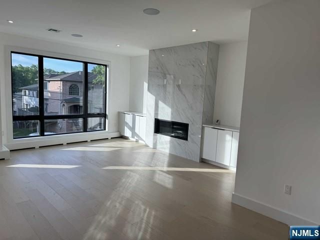 207 4th Street B, Palisades Park, NJ 07650