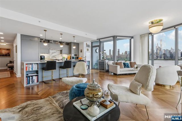 9 Ave At Port Imperial 1007, West New York, NJ 07093