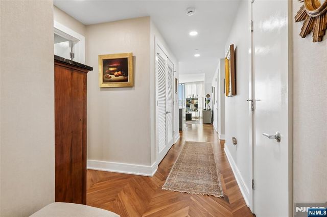 9 Ave At Port Imperial 1007, West New York, NJ 07093