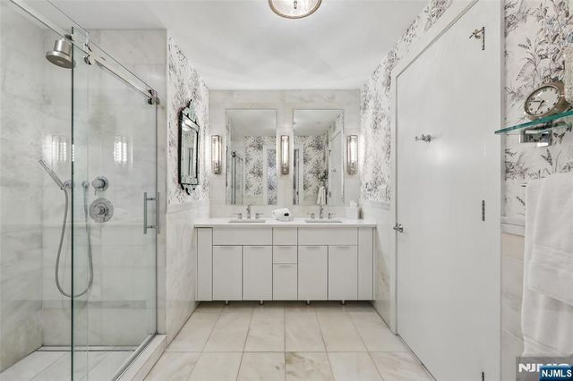 9 Ave At Port Imperial 1007, West New York, NJ 07093