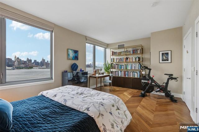9 Ave At Port Imperial 1007, West New York, NJ 07093