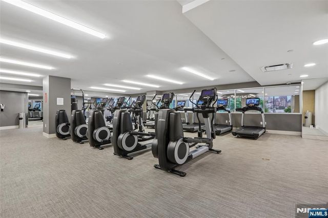 9 Ave At Port Imperial 1007, West New York, NJ 07093