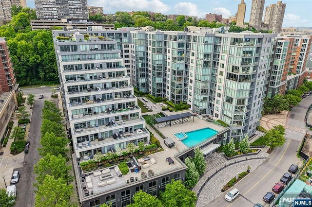 9 Ave At Port Imperial 1007, West New York, NJ 07093